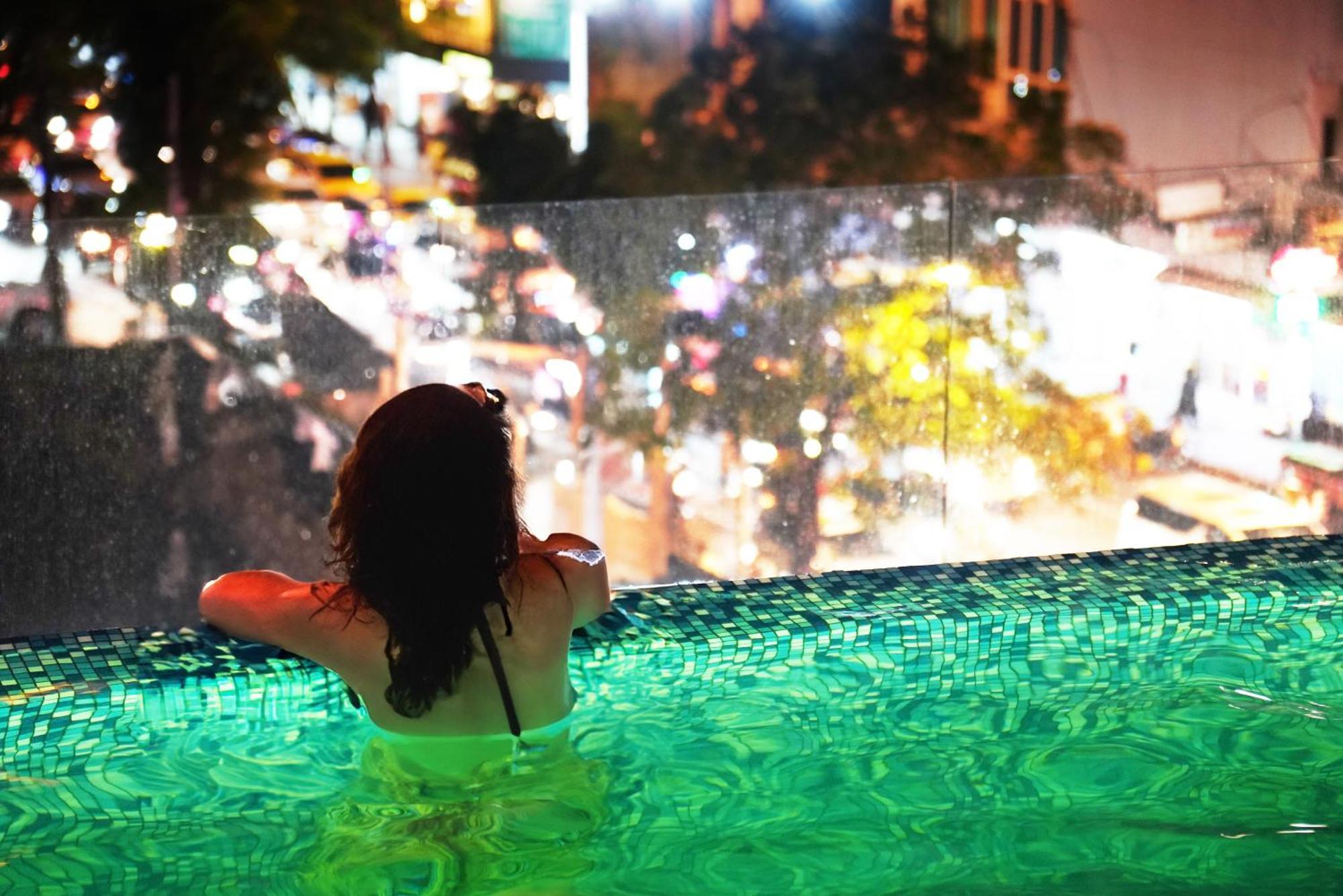 The Rich Residence Sukhumvit Nana 曼谷 外观 照片