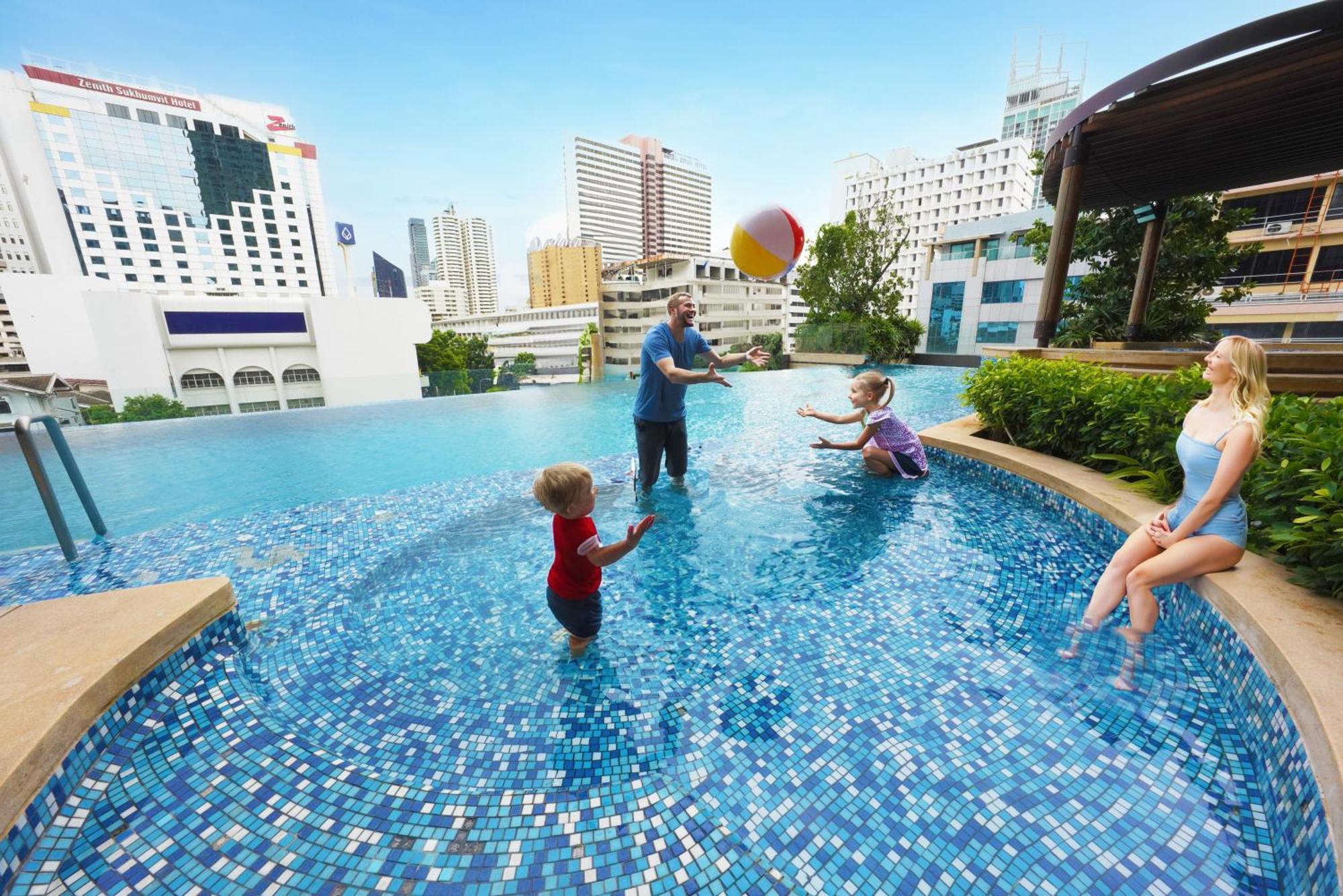 The Rich Residence Sukhumvit Nana 曼谷 外观 照片