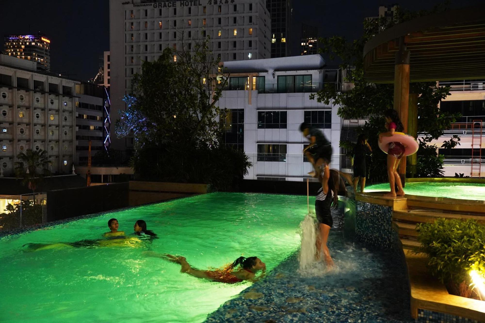 The Rich Residence Sukhumvit Nana 曼谷 外观 照片